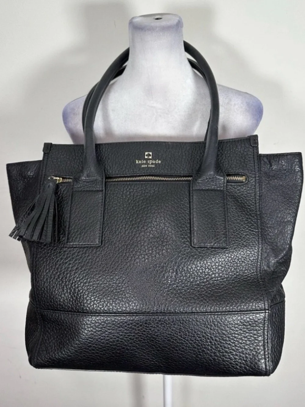 NWOT KATE SPADE NEW YORK SOUTHPORT AVENUE  TOTE BAG IN BLACK PEBBLED LEATHER